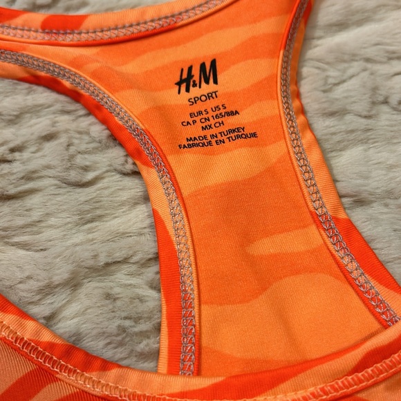 H&M athletic tank in size s - Picture 2 of 8